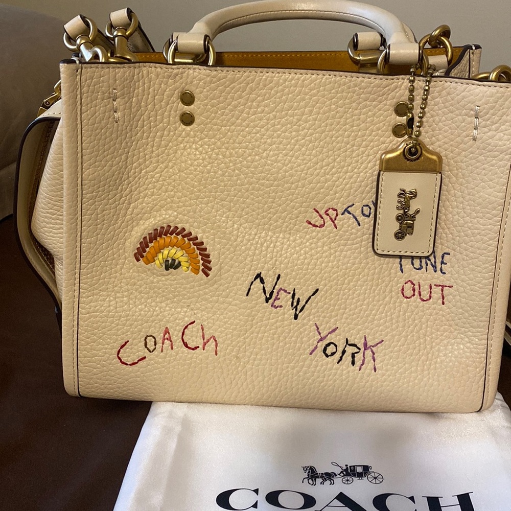 Coach Rouge 25 -Cream